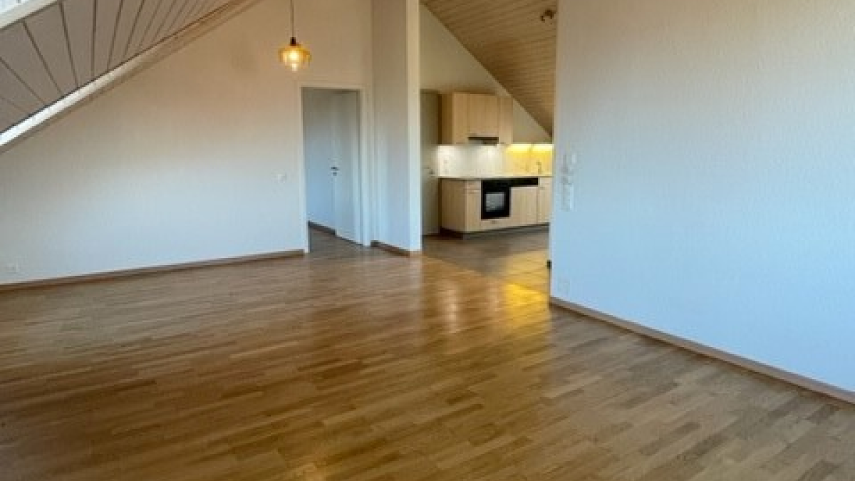 À louer Charmant 3.5 pièces sous les combles à Aubonne