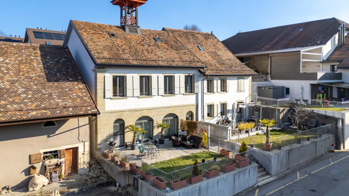 Local lumineux dans un charmant village à 10 min de Morges