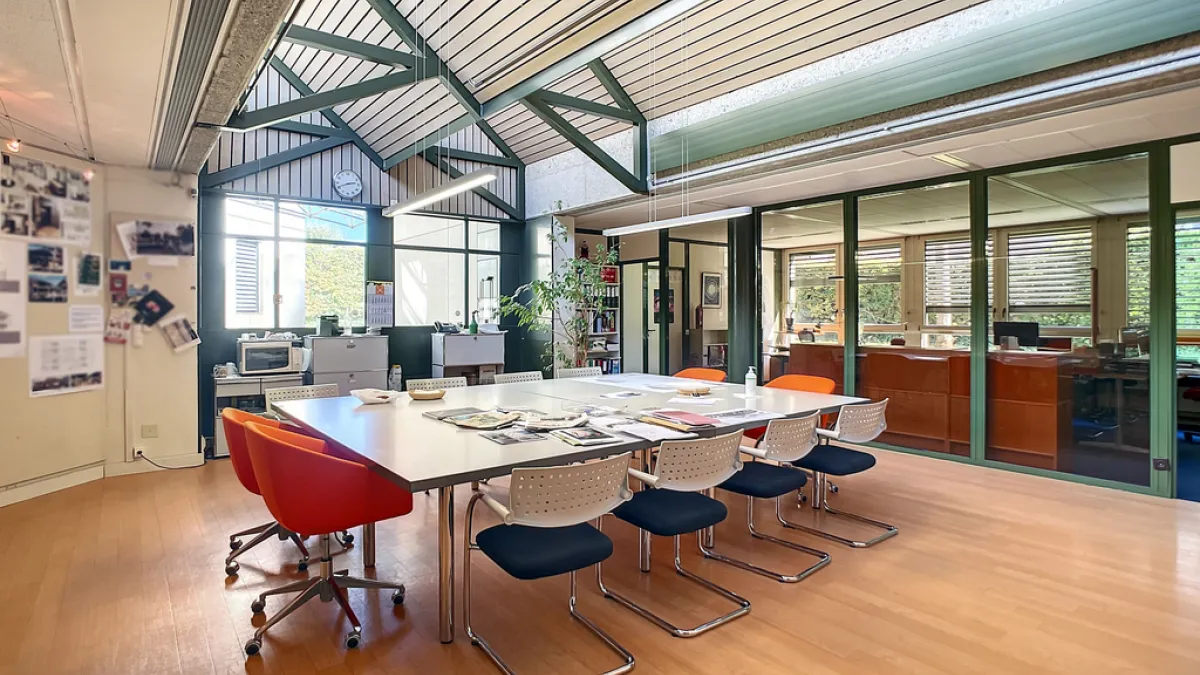 Bureau moderne sis à Nyon