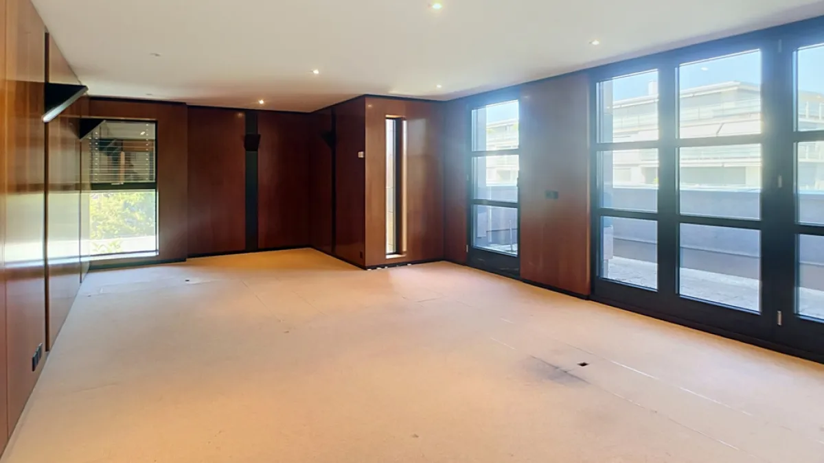 Bureau de 232 m2 idéalement situé au centre de Nyon