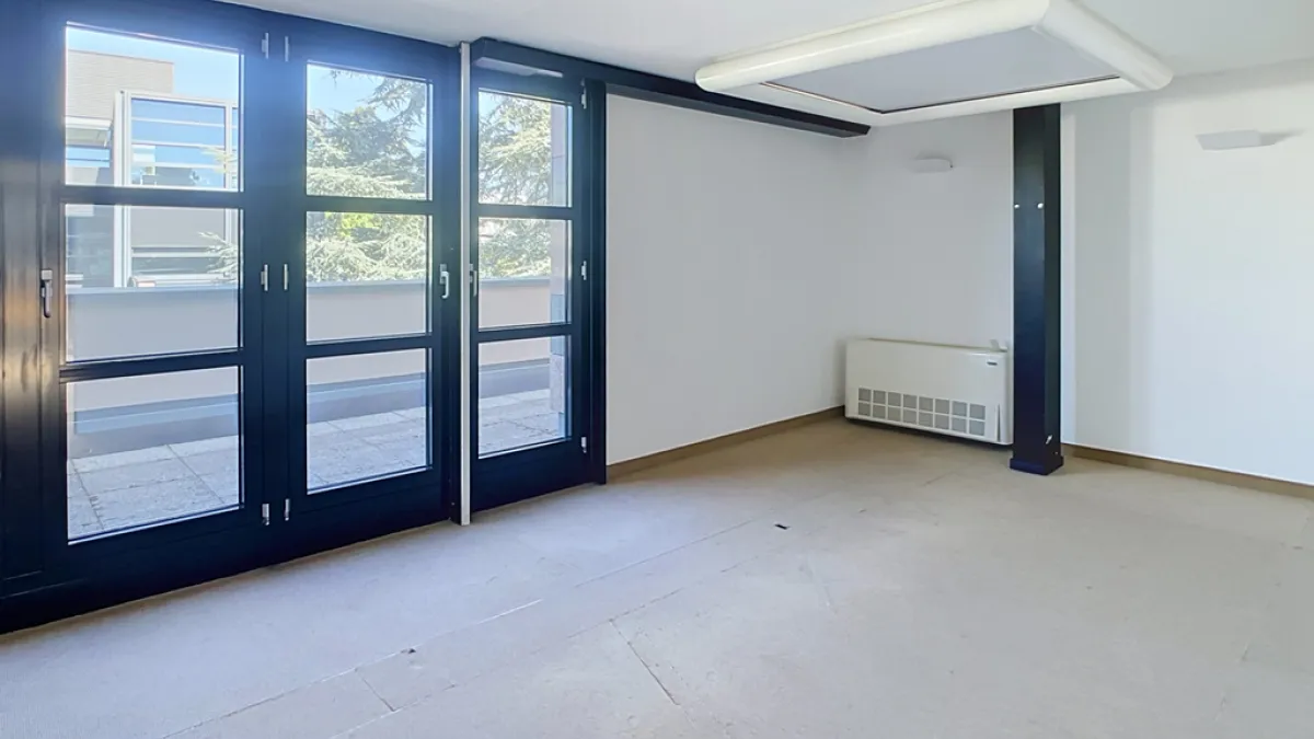 Bureau de 232 m2 idéalement situé au centre de Nyon