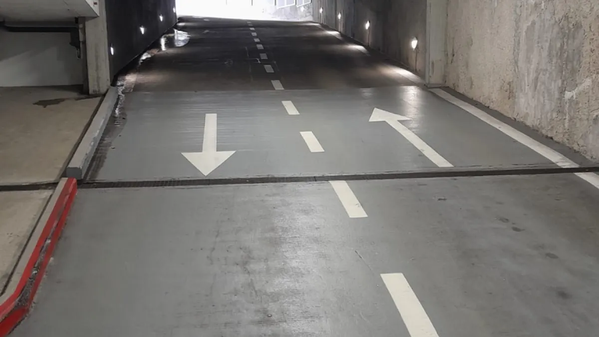 Parking intérieur au centre de Rolle