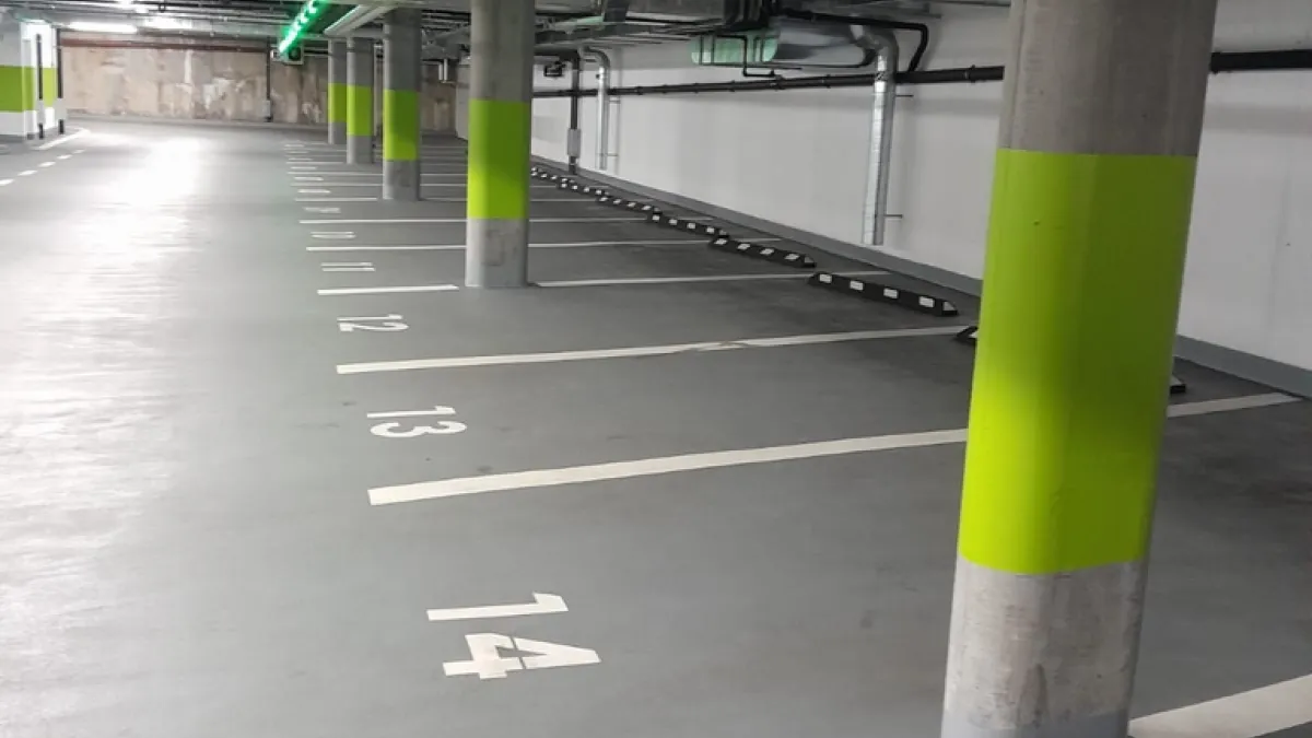 Parking intérieur au centre de Rolle