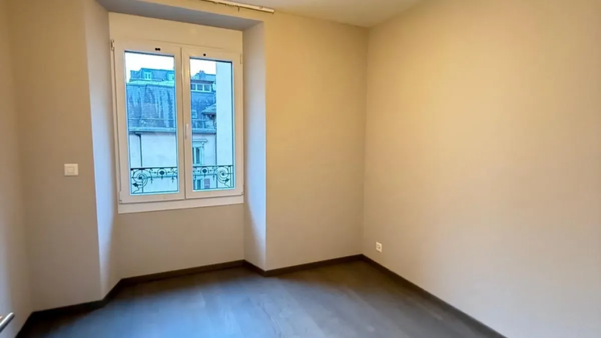 Bel appartement de 2,5 pièces sous-gare