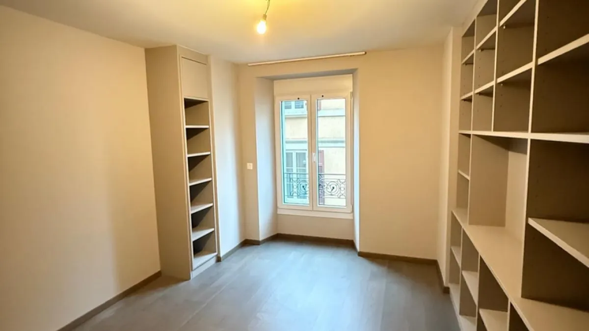 Bel appartement de 2,5 pièces sous-gare