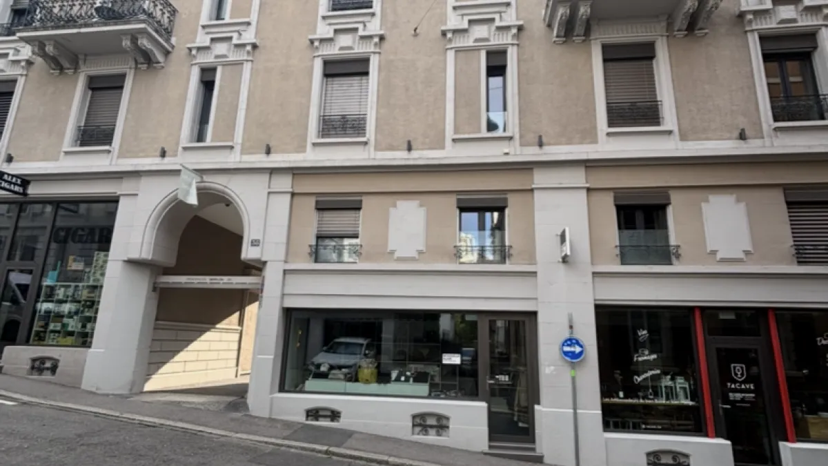 Bel appartement de 2,5 pièces sous-gare