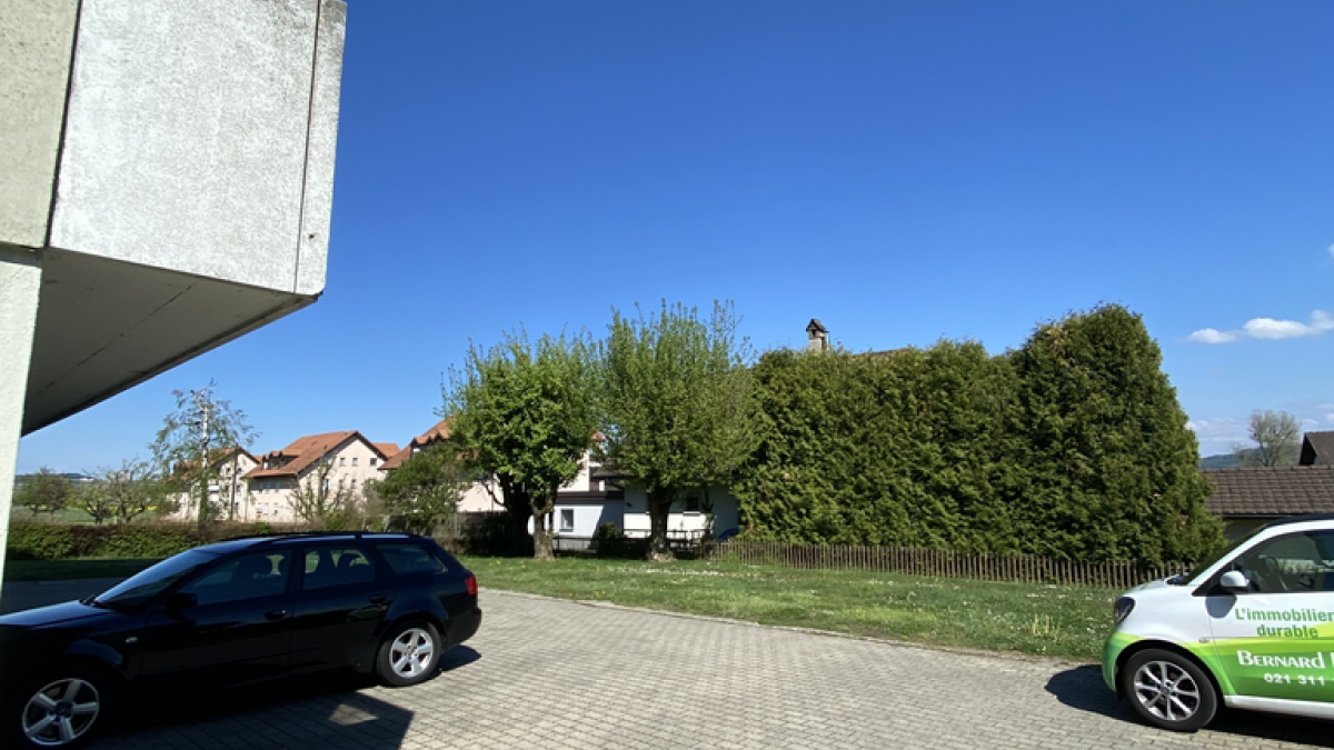 Place de parc extérieure à louer