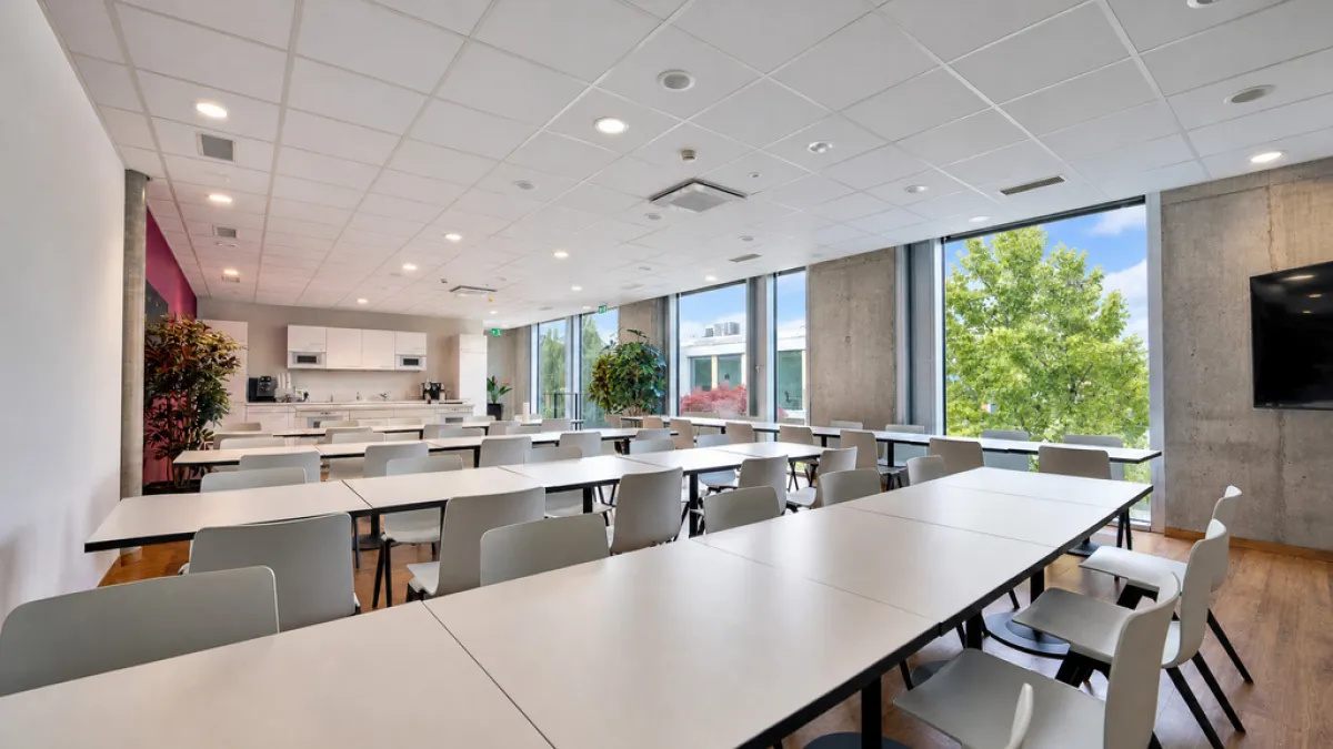 Grande surface de bureaux moderne et modulable