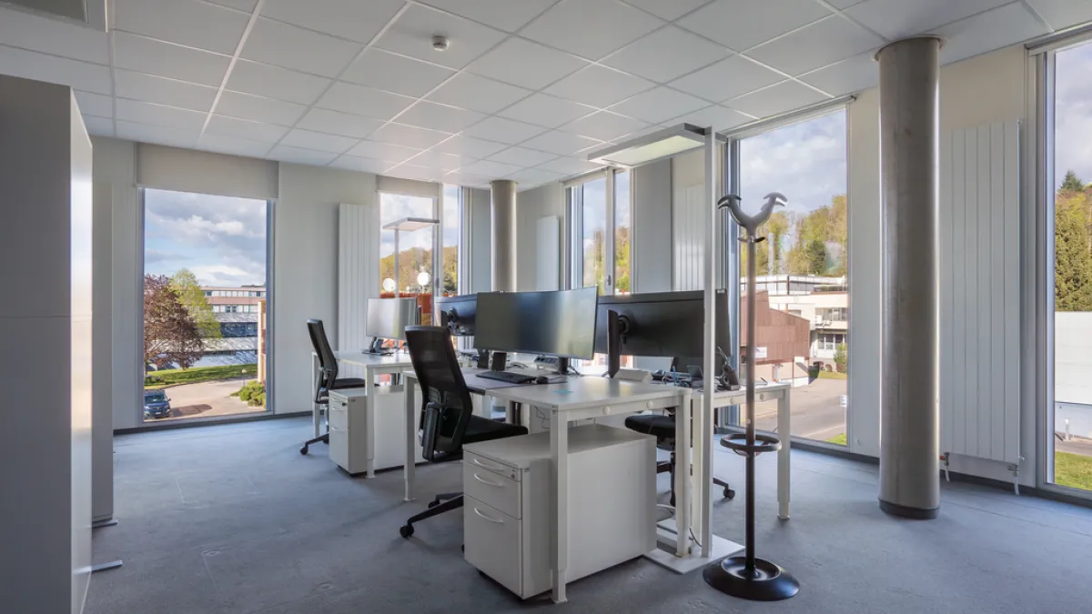 Bureaux spacieux idéalement situés au Mont-sur-Lausanne