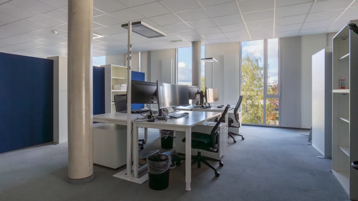 Bureaux spacieux idéalement situés au Mont-sur-Lausanne