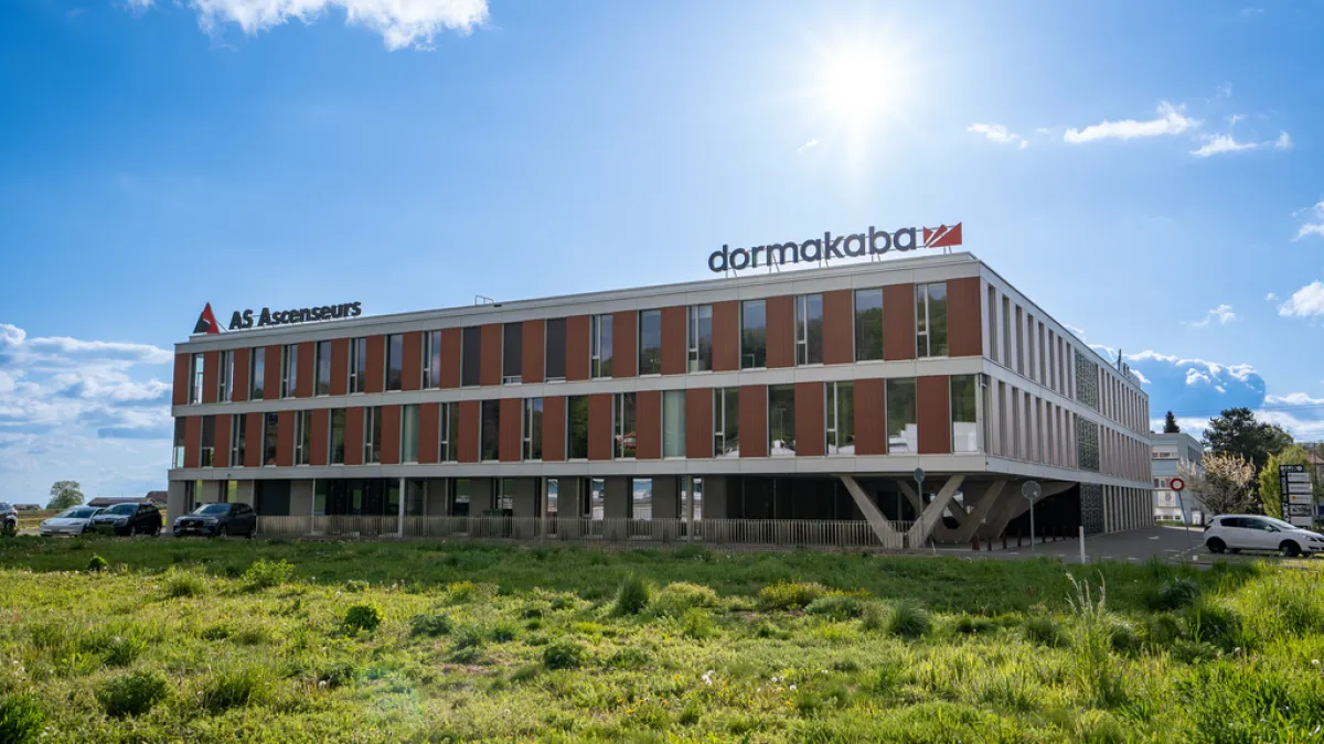 Bureaux spacieux idéalement situés au Mont-sur-Lausanne