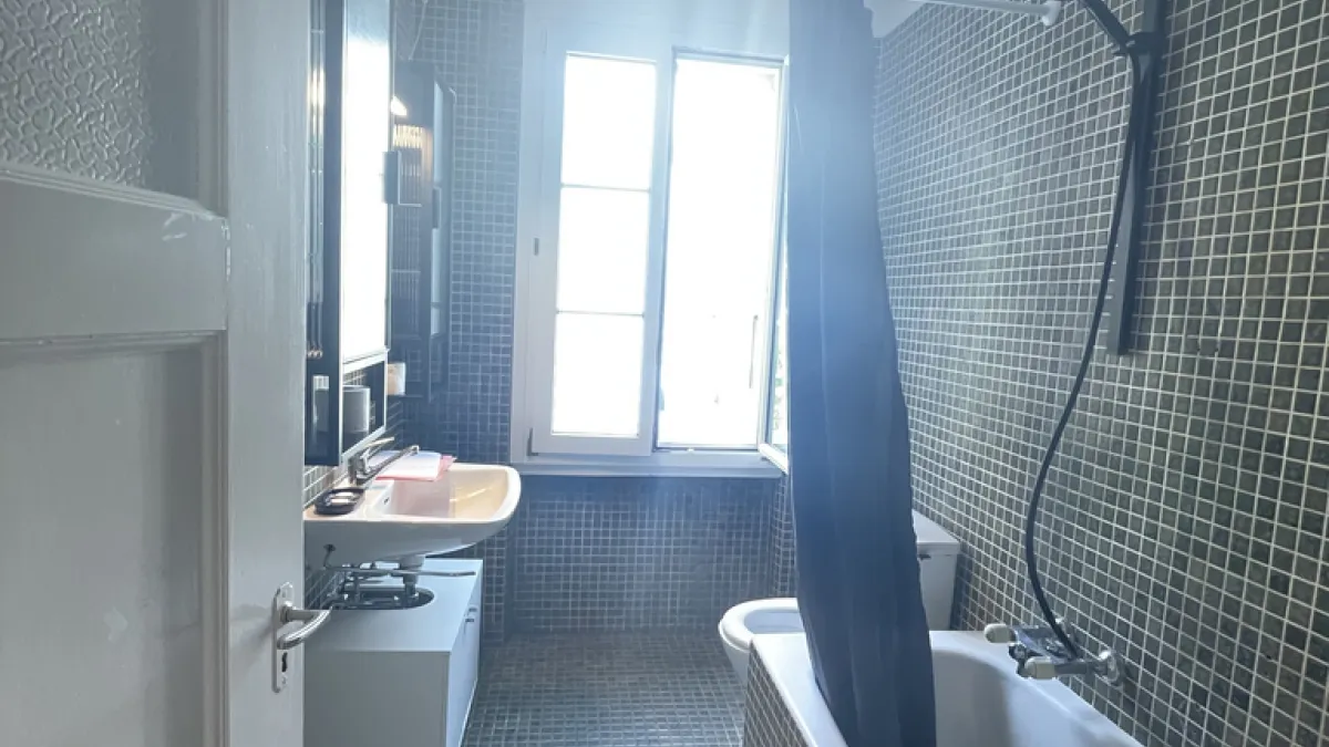 Bel appartement de 2,5 pièces près du parc de Valency