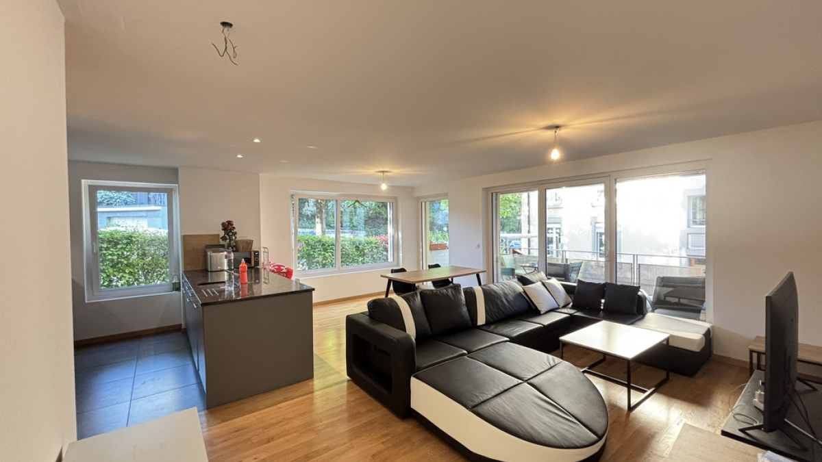 Bel appartement de 3 pièces dans un immeuble récent