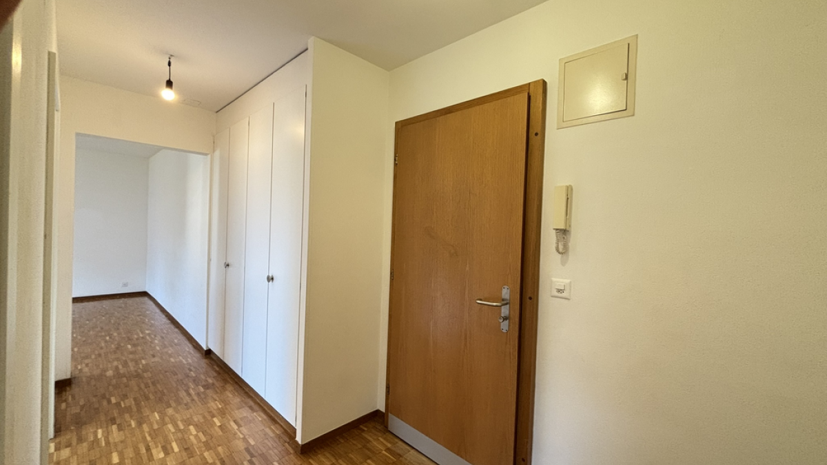 Appartement agréable de 2,5 pièces au Mont-sur-Lausanne