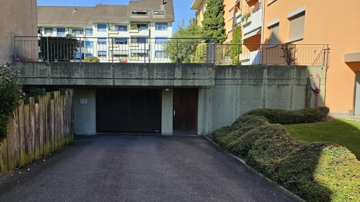 Places de parc intérieures disponible à Bussigny