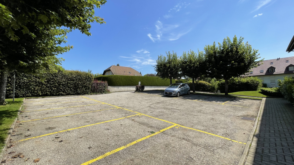 Places de parc extérieures -  Le Frêne 1-3, 1072 FOREL