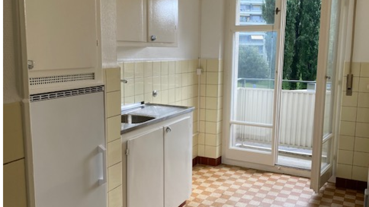 Magnifique logement de 2.5 pcs au 2e étage à Ecublens