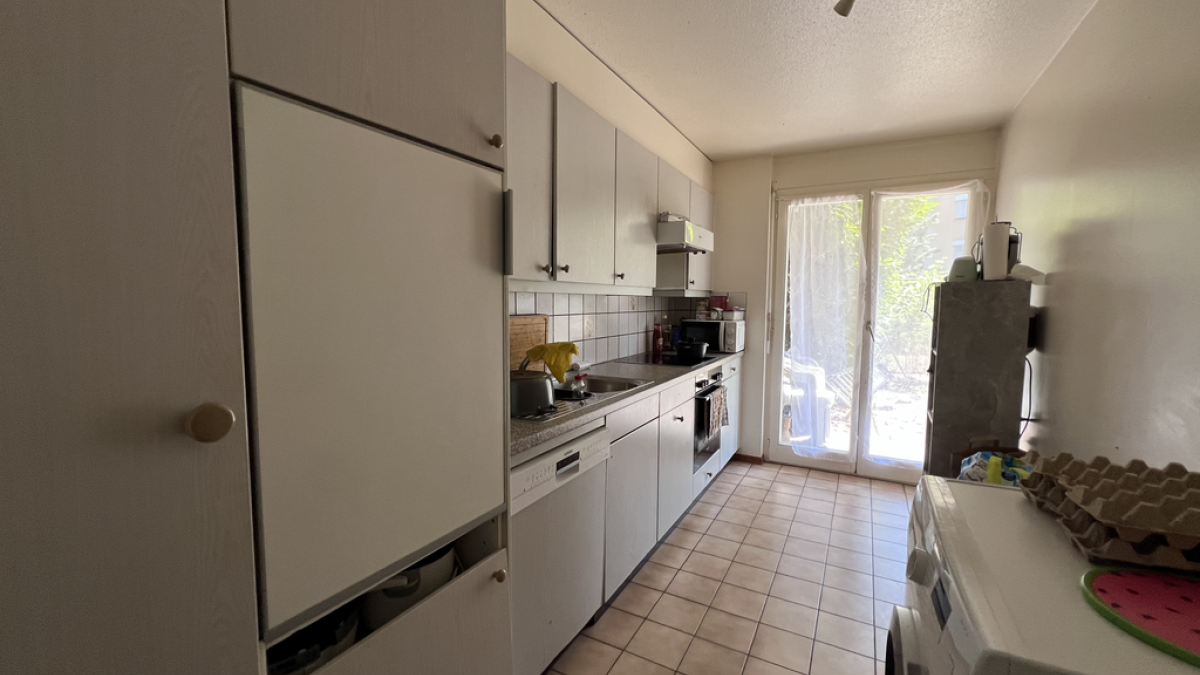 A louer 3.5 pièces au rez avec jardin