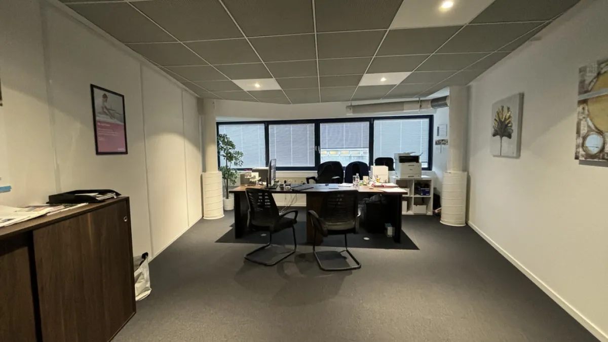 À louer - Surface commerciale de 271 m2 à Trabandan 28B