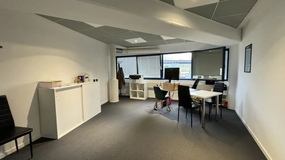 À louer - Surface commerciale de 271 m2 à Trabandan 28B