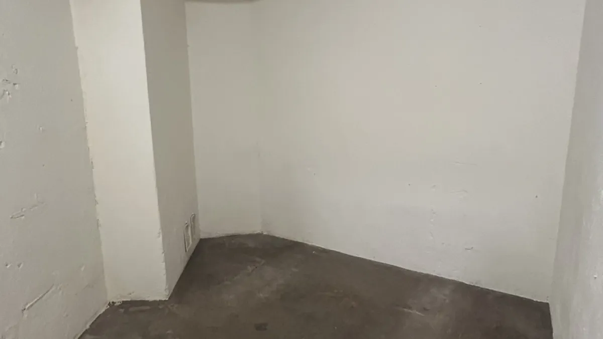 Dépôt stockage d'environ 10m2 à Lausanne Sous-Gare