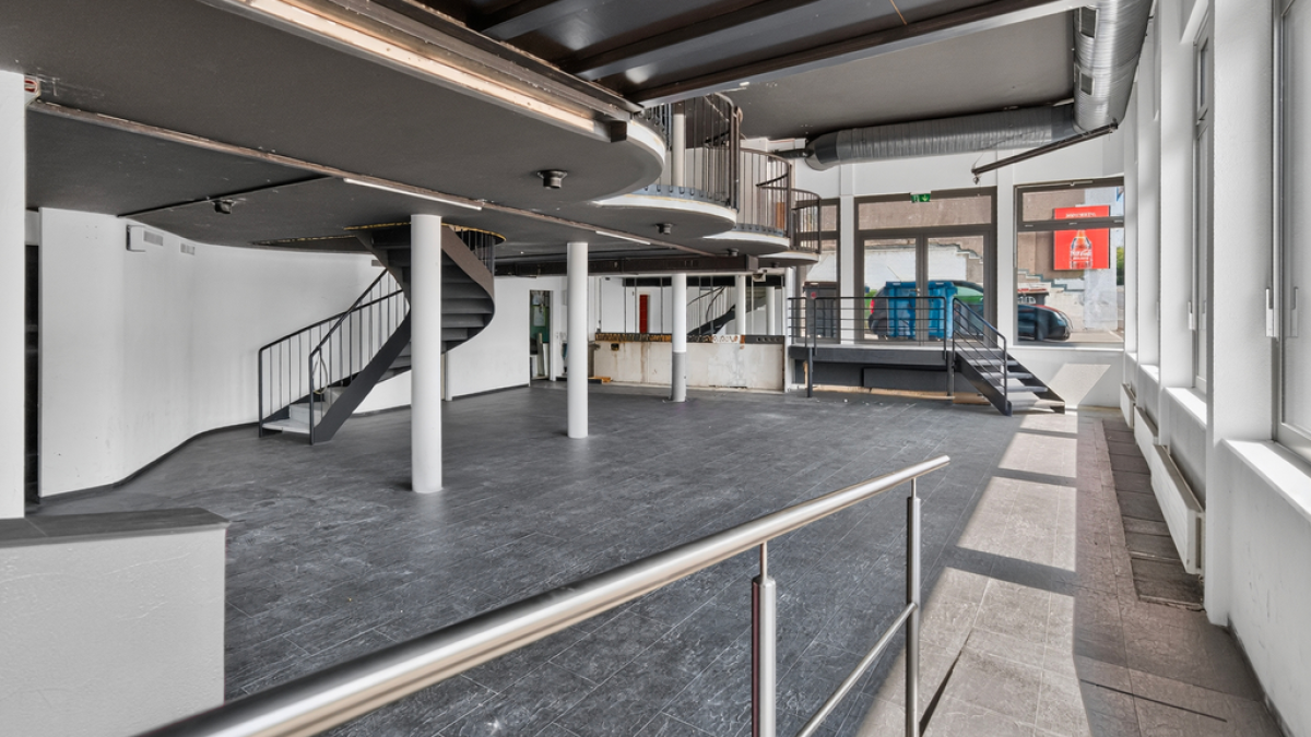Surface commerciale sur 2 étages dans le centre de Lausanne