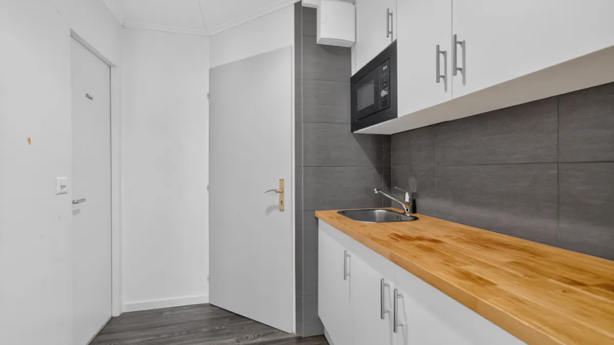 Surface commerciale-Bureau de 100m2