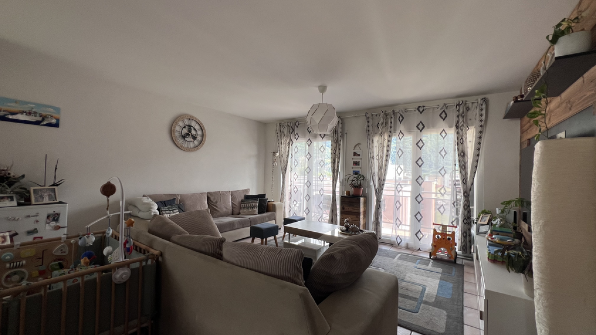 Appartement de 3.5 pièces proche de la gare de Conthey