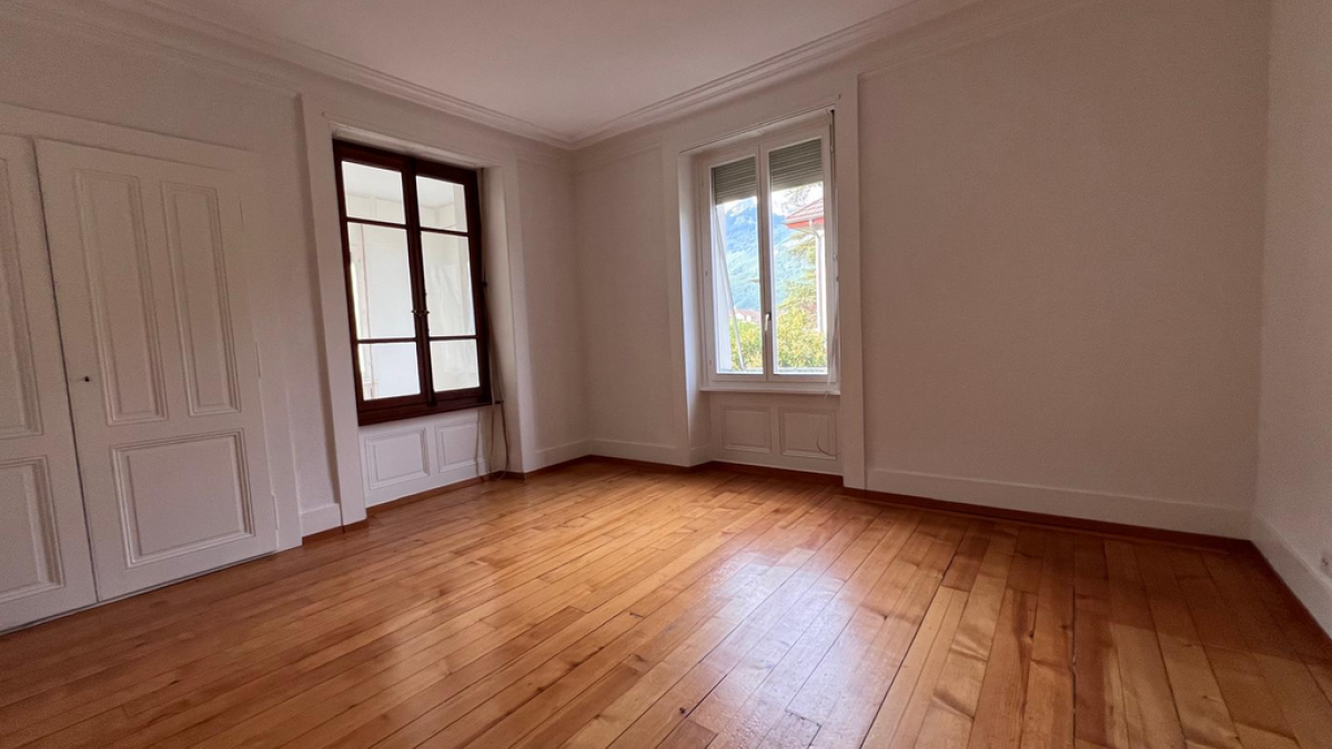 À louer - charmant 5 pièces au 1er étage