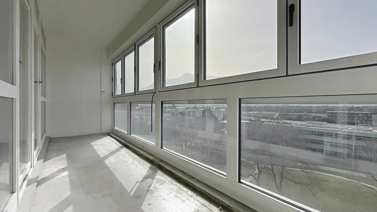 Appartement 3 pièces au 6ème étage - Planchette 14