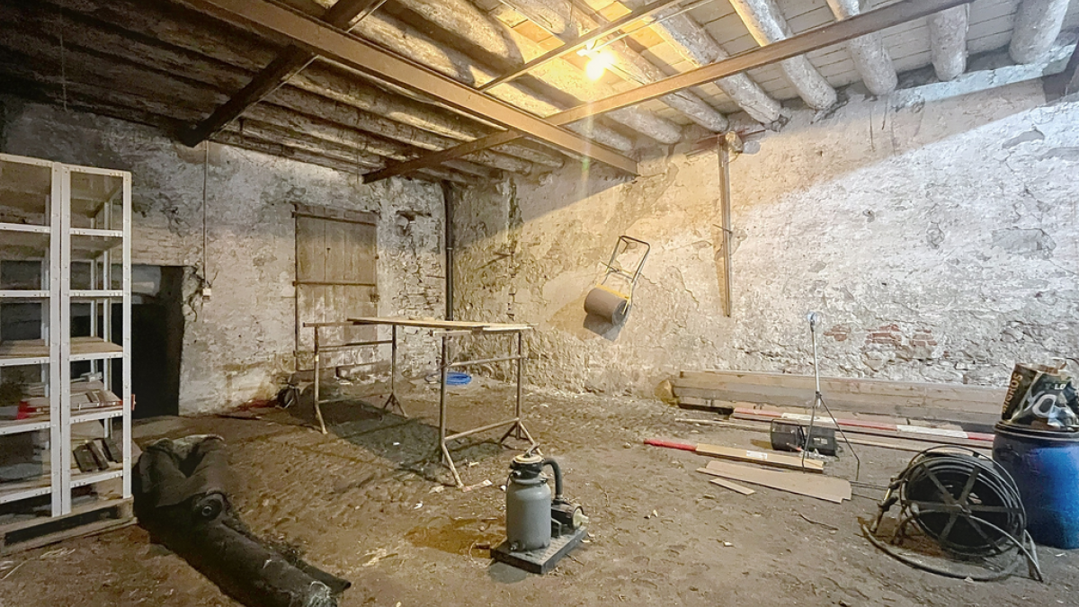 Dépôt/stockage spacieux au centre de Vevey - Collège 8