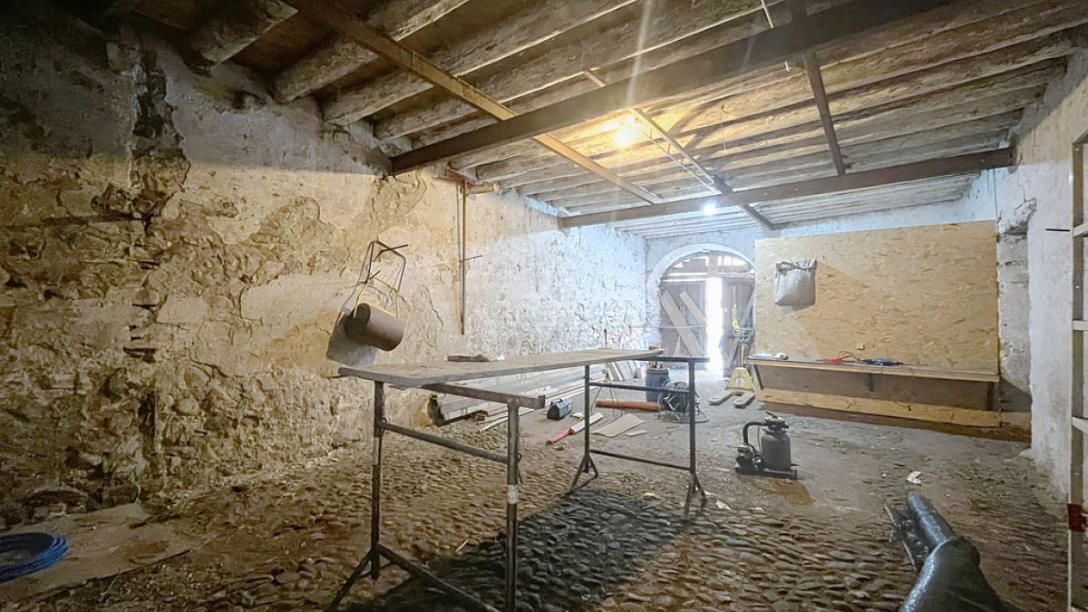 Dépôt/stockage spacieux au centre de Vevey - Collège 8