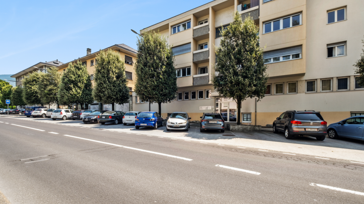 À louer - spacieux appartement de 5.5pcs au 4ème étage
