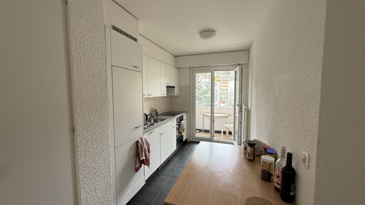 À louer - spacieux appartement de 5.5pcs au 4ème étage