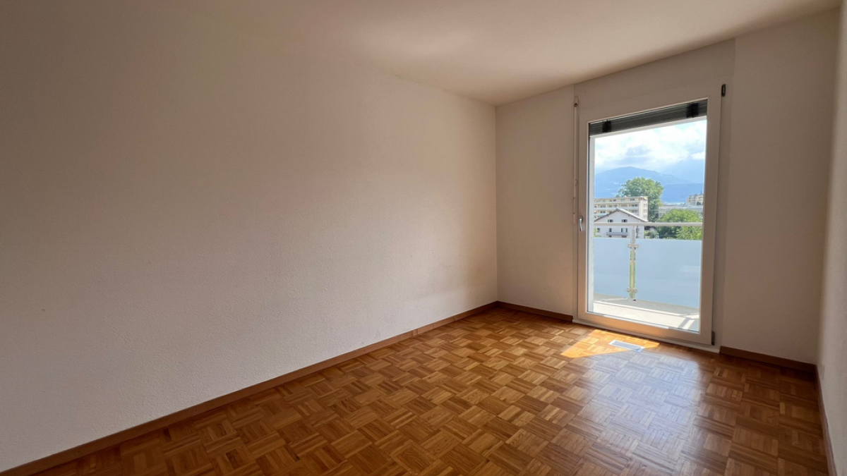 À louer de suite - appartement 4.5 pièces au 4ème étage