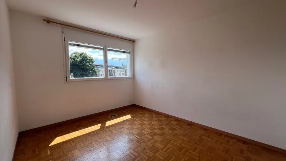 À louer de suite - appartement 4.5 pièces au 4ème étage