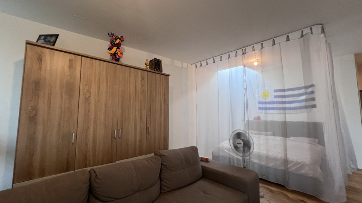 À louer - joli studio en attique