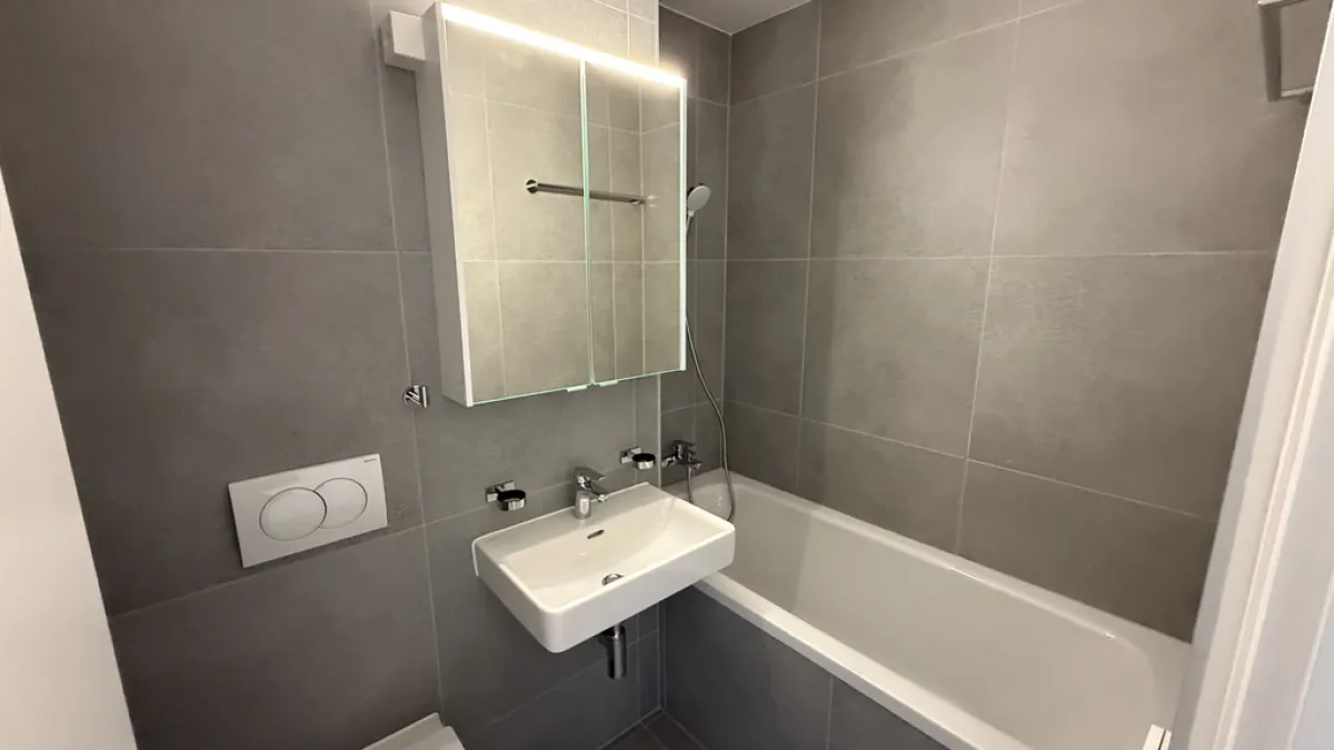 À louer - appartement 3 pièces au 5ème