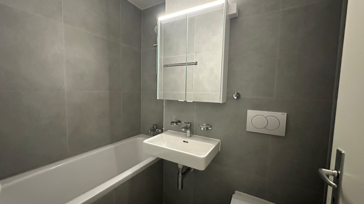 À louer appartement 3 pièces au 4ème étage