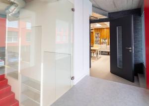 À vendre : Lumineuse arcade de 156 m² sur plusieurs niveaux