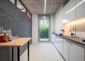 À vendre : Lumineuse arcade de 156 m² sur plusieurs niveaux