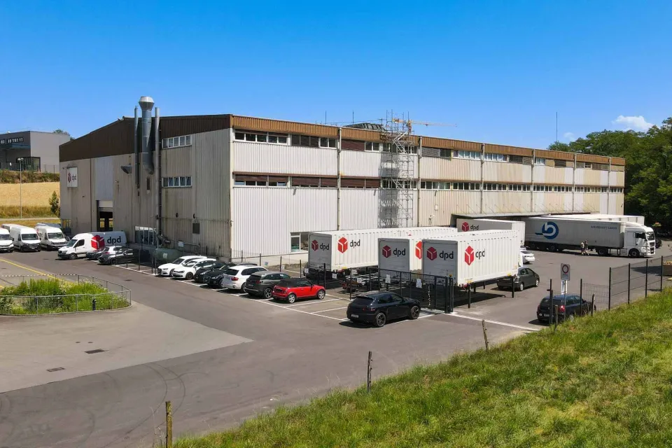 Bureaux fonctionnels de 219 m² – Zone industrielle avec accès rapide autoroutes