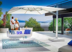 Luxueux 4.5 pièces traversant avec balcon couvert de 76m2 et vue lac