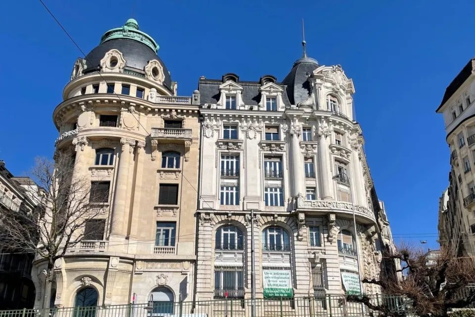 Surface de stockage sécurisée de 357 m2 au centre-ville