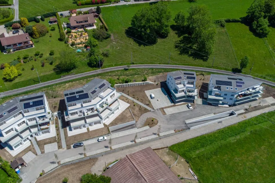Spacieuse et lumineuse surface commerciale neuve de 97 m2