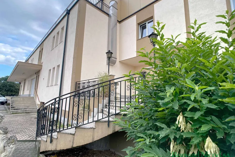 Bureau de 245m2 divisibles