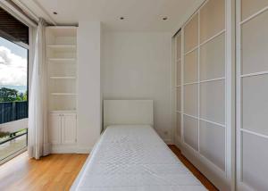 Appartement de 4 pièces semi-meublé