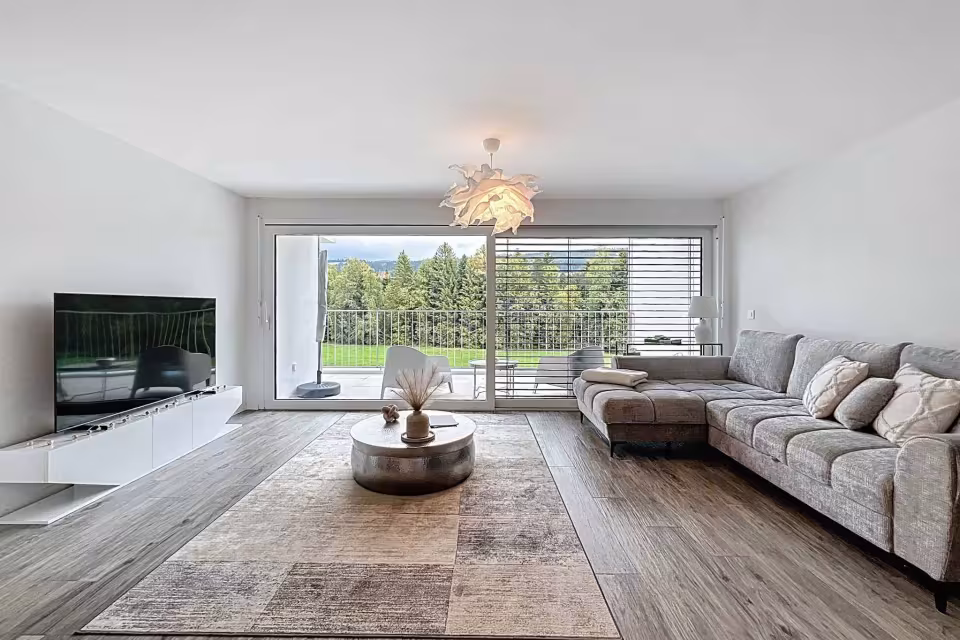 Opportunité de rendement - Sapiceux 2.5 pièces de 67m²  + balcon