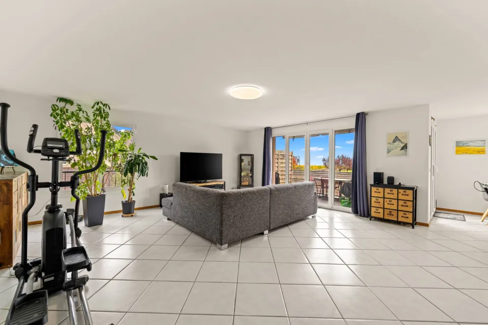Spacieux appartement de 4,5 pièces avec vue dégagée