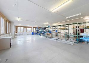 Surface administrative / artisanale de 175 m2
